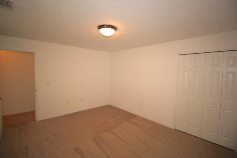 House in Palm Coast, Florida 3 bedrooms, 196.21 sq.m. № 1906784 - photo 20