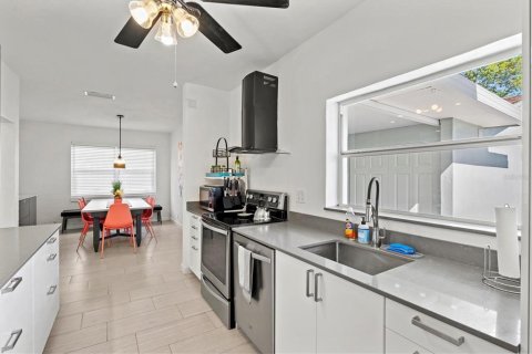 Casa en alquiler en Sarasota, Florida, 4 dormitorios, 227.15 m2 № 1115542 - foto 18