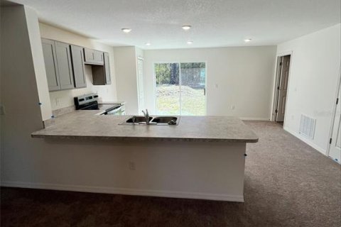 House in Hastings, Florida 3 bedrooms, 115.48 sq.m. № 1557221 - photo 4