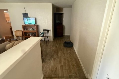 Casa en venta en Pompano Beach, Florida, 3 dormitorios, 115.85 m2 № 1992698 - foto 14