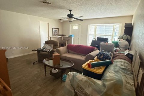 Casa en venta en Pompano Beach, Florida, 3 dormitorios, 115.85 m2 № 1992698 - foto 15