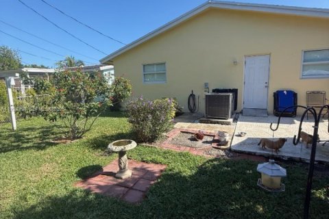 Casa en venta en Pompano Beach, Florida, 3 dormitorios, 115.85 m2 № 1992698 - foto 3