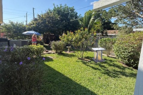 Casa en venta en Pompano Beach, Florida, 3 dormitorios, 115.85 m2 № 1992698 - foto 5