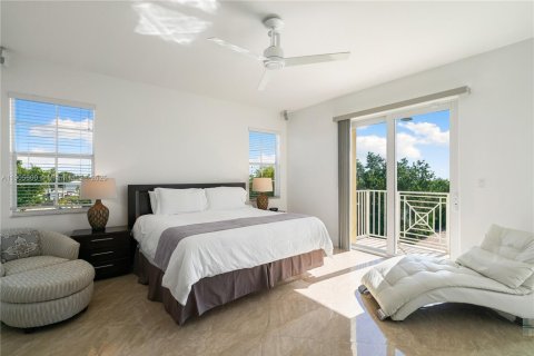 Condominio en venta en Key Largo, Florida, 4 dormitorios, 244.8 m2 № 2012208 - foto 19