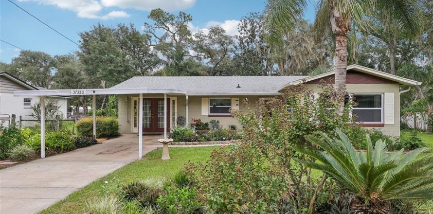 Casa en Umatilla, Florida 2 dormitorios, 117.89 m2 № 2386470