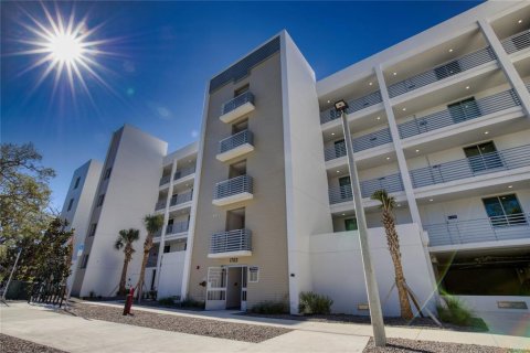 Copropriété à vendre à Sarasota, Floride: 1 chambre, 79.71 m2 № 2408109 - photo 7