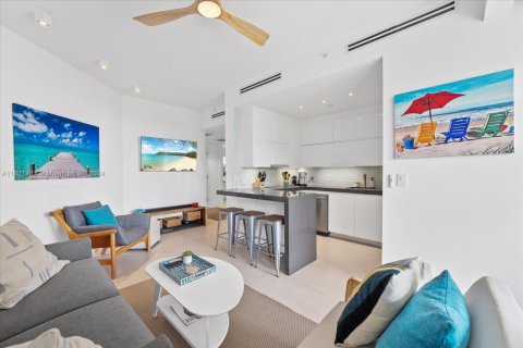 Condominio en alquiler en Miami Beach, Florida, 2 dormitorios, 62.24 m2 № 2021269 - foto 8