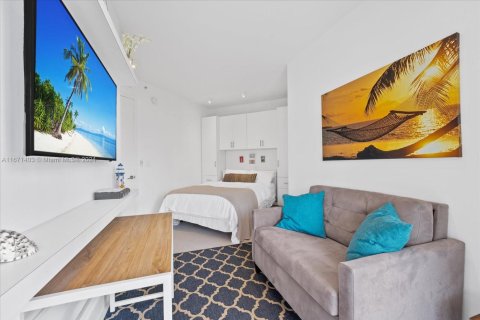 Condominio en alquiler en Miami Beach, Florida, 2 dormitorios, 62.24 m2 № 2021269 - foto 19