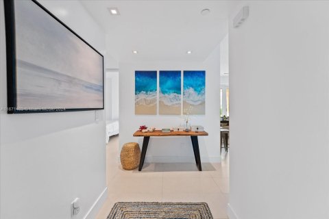 Condominio en alquiler en Miami Beach, Florida, 2 dormitorios, 62.24 m2 № 2021269 - foto 16