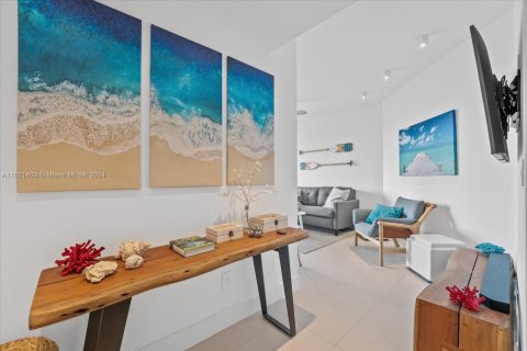 Condominio en alquiler en Miami Beach, Florida, 2 dormitorios, 62.24 m2 № 2021269 - foto 15