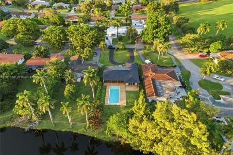 Villa ou maison à vendre à El Portal, Floride: 4 chambres, 199.65 m2 № 1972770 - photo 29