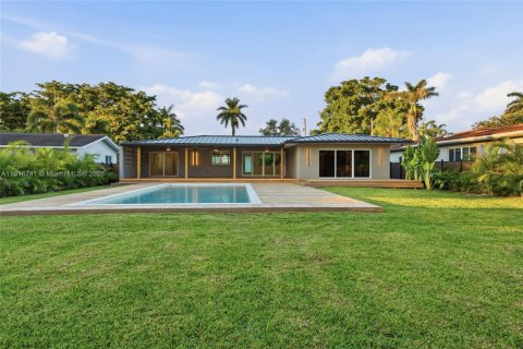 Villa ou maison à vendre à El Portal, Floride: 4 chambres, 199.65 m2 № 1972770 - photo 1