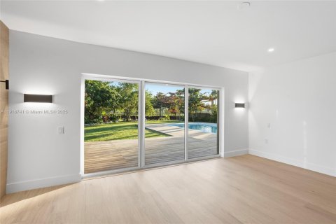 Villa ou maison à vendre à El Portal, Floride: 4 chambres, 199.65 m2 № 1972770 - photo 15