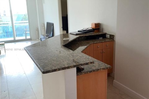 Copropriété à vendre à Miami Beach, Floride: 1 chambre, 76.64 m2 № 2000577 - photo 2