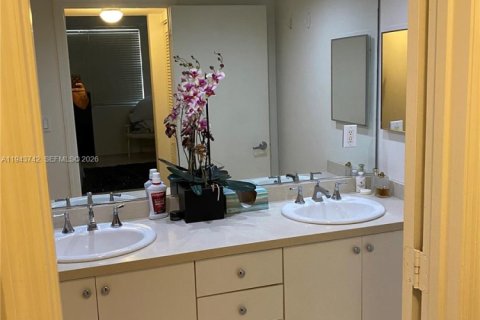 Copropriété à vendre à Miami Beach, Floride: 1 chambre, 76.64 m2 № 2000577 - photo 6