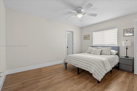 House in Cutler Bay, Florida 4 bedrooms, 207.64 sq.m. № 1813841 - photo 23
