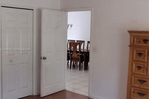 Купить виллу или дом в Локсахатчи-Гроувс, Флорида 3 спальни, 115.85м2, № 1998208 - фото 18