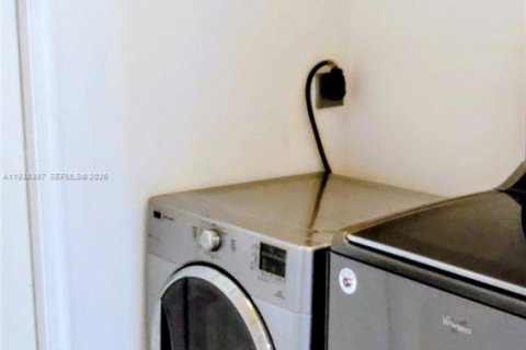 Купить виллу или дом в Локсахатчи-Гроувс, Флорида 3 спальни, 115.85м2, № 1998208 - фото 24