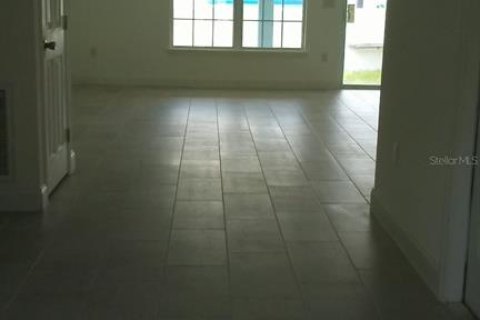 Casa en alquiler en Kissimmee, Florida, 3 dormitorios, 160.35 m2 № 1651471 - foto 5