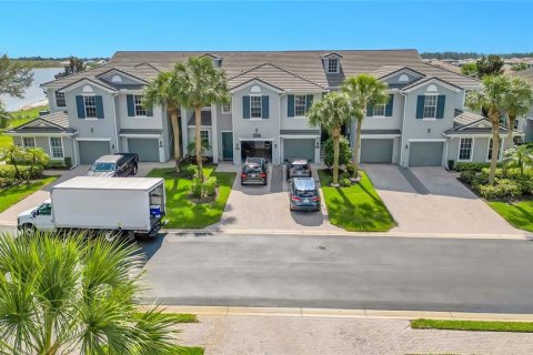 Townhouse in Alva, Florida 2 bedrooms, 165.74 sq.m. № 1904403 - photo 29