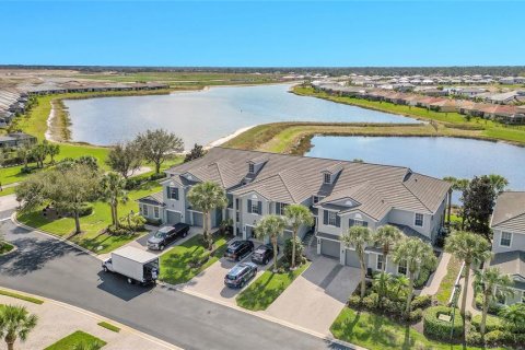 Townhouse in Alva, Florida 2 bedrooms, 165.74 sq.m. № 1904403 - photo 30