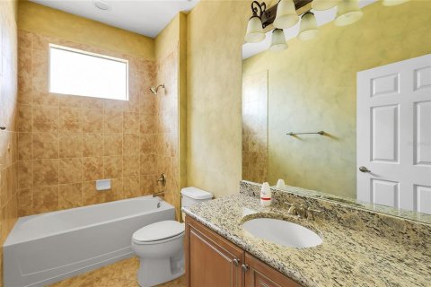 Townhouse in Alva, Florida 2 bedrooms, 165.74 sq.m. № 1904403 - photo 21