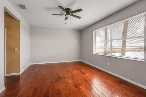 Townhouse in Alva, Florida 2 bedrooms, 165.74 sq.m. № 1904403 - photo 11