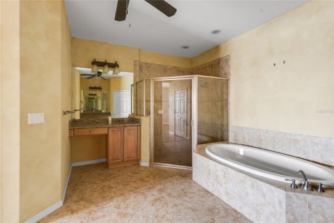 Townhouse in Alva, Florida 2 bedrooms, 165.74 sq.m. № 1904403 - photo 15