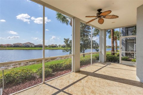 Townhouse in Alva, Florida 2 bedrooms, 165.74 sq.m. № 1904403 - photo 25