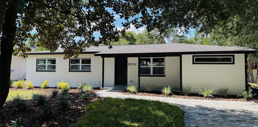 Casa en Gainesville, Florida 4 dormitorios, 132.11 m2 № 1914215