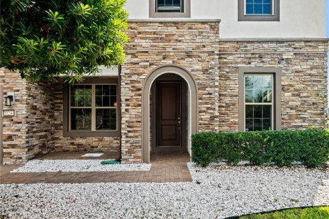Villa ou maison à vendre à Orlando, Floride: 6 chambres, 460.14 m2 № 2348179 - photo 4