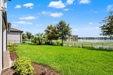 Villa ou maison à vendre à Orlando, Floride: 6 chambres, 460.14 m2 № 2348179 - photo 25