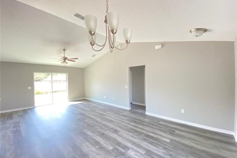 House in Ocala, Florida 3 bedrooms, 131.55 sq.m. № 1885730 - photo 8