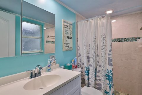 Condo in Ormond Beach, Florida, 2 bedrooms  № 2096335 - photo 16