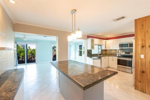 Купить виллу или дом в Дания-Бич, Флорида 3 спальни, 145.02м2, № 1994039 - фото 11