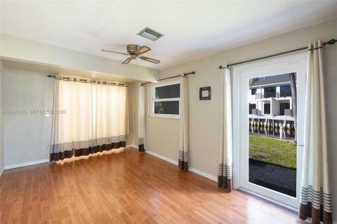 Купить виллу или дом в Дания-Бич, Флорида 3 спальни, 145.02м2, № 1994039 - фото 19