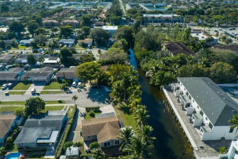 Купить виллу или дом в Дания-Бич, Флорида 3 спальни, 145.02м2, № 1994039 - фото 28