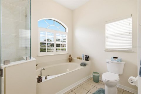 House in New Port Richey, Florida 3 bedrooms, 189.71 sq.m. № 2345617 - photo 29