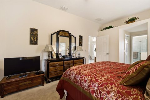 House in New Port Richey, Florida 3 bedrooms, 189.71 sq.m. № 2345617 - photo 27