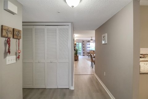 Copropriété à louer à Sarasota, Floride: 2 chambres, 89.09 m2 № 914817 - photo 4