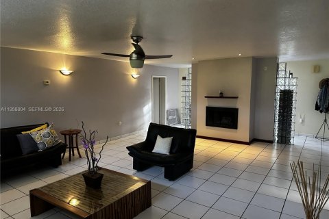 Купить виллу или дом в Майами, Флорида 3 спальни, 208.29м2, № 2017555 - фото 4