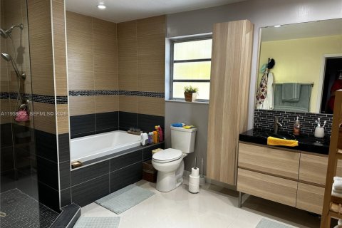 Купить виллу или дом в Майами, Флорида 3 спальни, 208.29м2, № 2017555 - фото 26