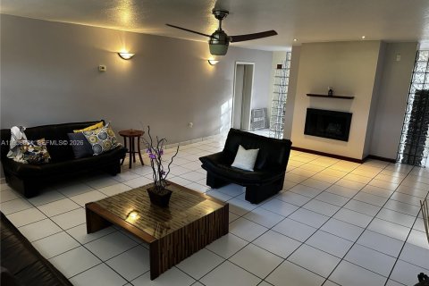 Купить виллу или дом в Майами, Флорида 3 спальни, 208.29м2, № 2017555 - фото 7