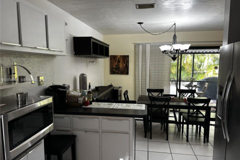 Купить виллу или дом в Майами, Флорида 3 спальни, 208.29м2, № 2017555 - фото 16