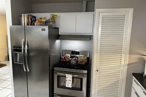 Купить виллу или дом в Майами, Флорида 3 спальни, 208.29м2, № 2017555 - фото 14