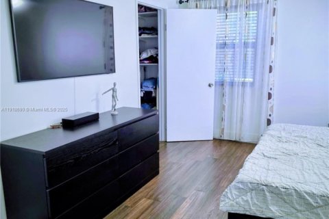 Condominio en venta en Hollywood, Florida, 3 dormitorios, 114.83 m2 № 1973942 - foto 7