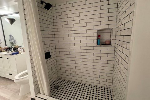 Apartment in Miami, Florida 1 bedroom, 72.09 sq.m. № 1995215 - photo 10