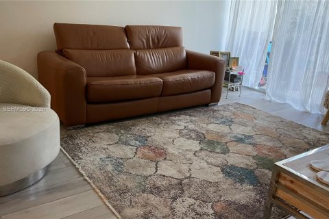 Apartment in Miami, Florida 1 bedroom, 72.09 sq.m. № 1995215 - photo 12