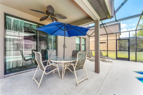 House in Davenport, Florida 6 bedrooms, 261.71 sq.m. № 2105970 - photo 16