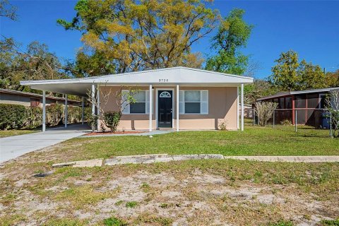 Casa en venta en Tampa, Florida, 4 dormitorios, 147.62 m2 № 1571728 - foto 1